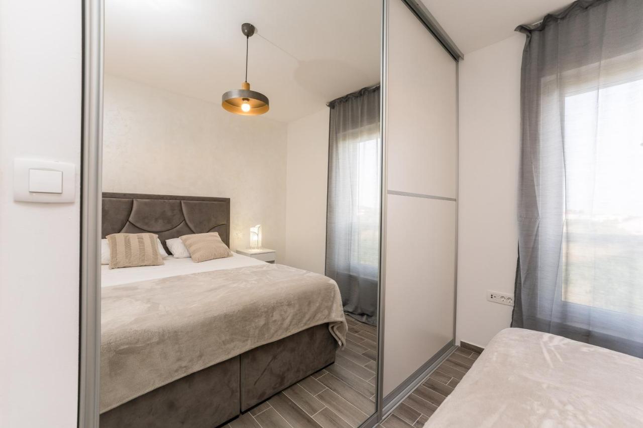 Luxury D Apartments Bibinje Esterno foto